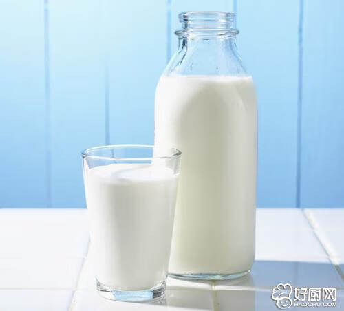 鸡蛋和牛奶能一起吃吗?(鸡蛋和牛奶能一起吃吗早餐)
