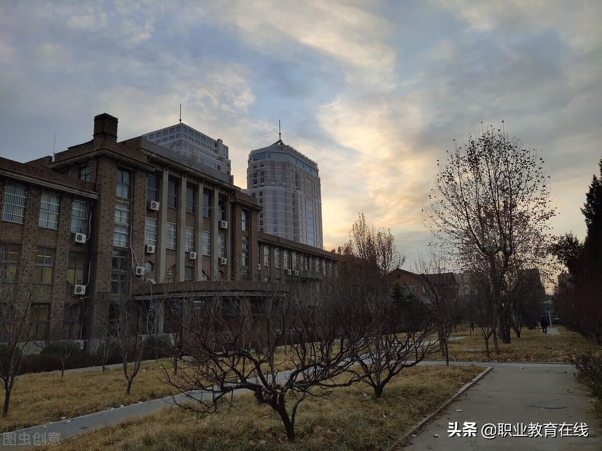 有什么学校(免费大学有哪些学校)