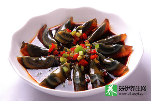 皮蛋的功效与作用禁忌(皮蛋的制作方法)