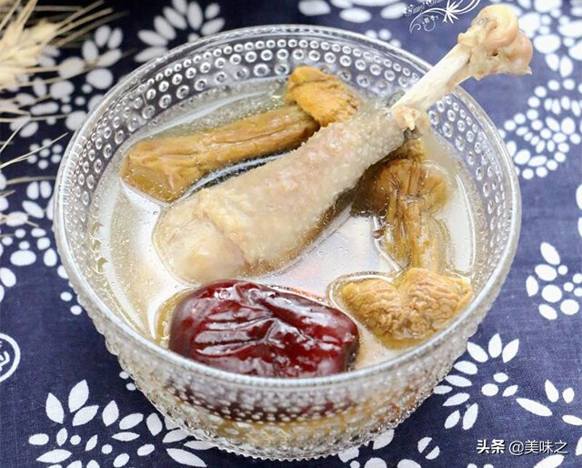 鸡汤(鸡汤的功效与作用)