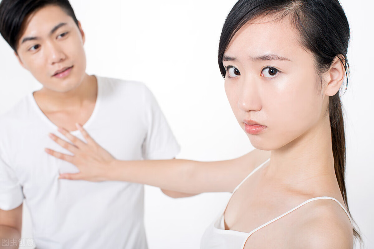 尖锐湿疣症状(尖锐疣湿各种图片高清)