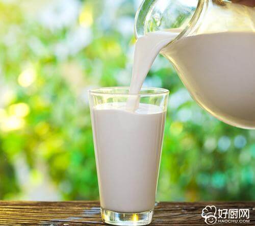 鸡蛋和牛奶能一起吃吗?(鸡蛋和牛奶能一起吃吗早餐)