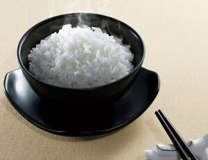 米饭夹生怎么办呢(米饭夹生了怎么处理)