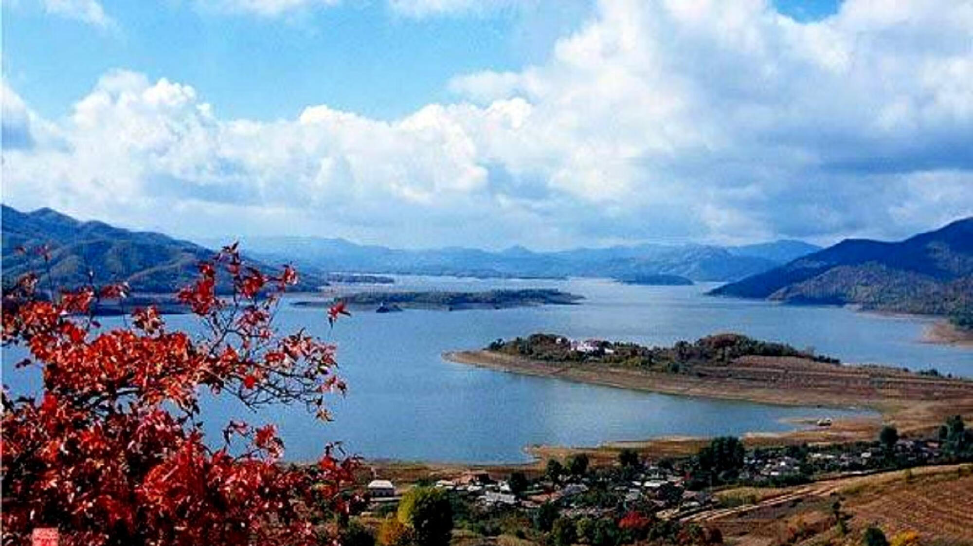 吉林松花湖风景(吉林松花湖国家风景名胜区)