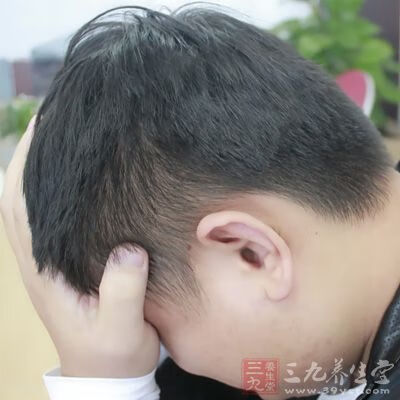头皮发麻是怎么回事,怎么解决(头皮发麻怎么解决)