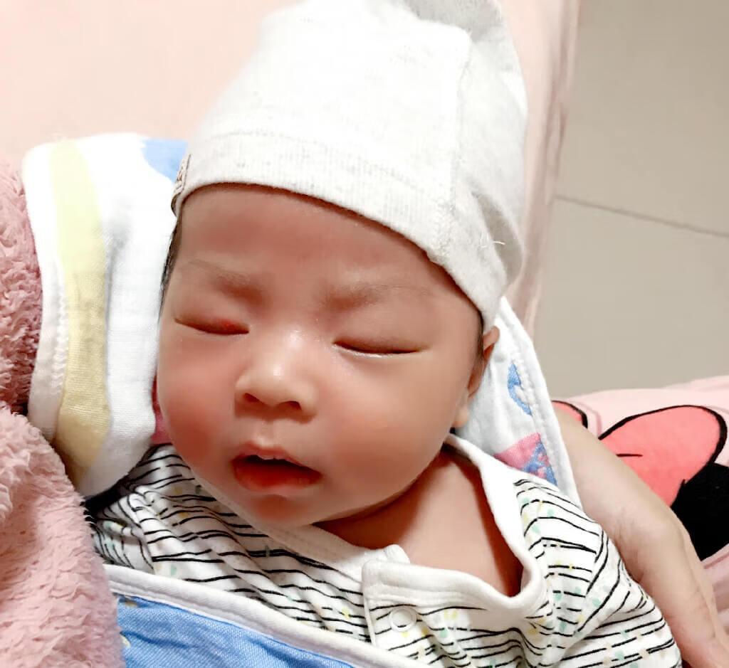 新生儿(漂亮婴儿照片)