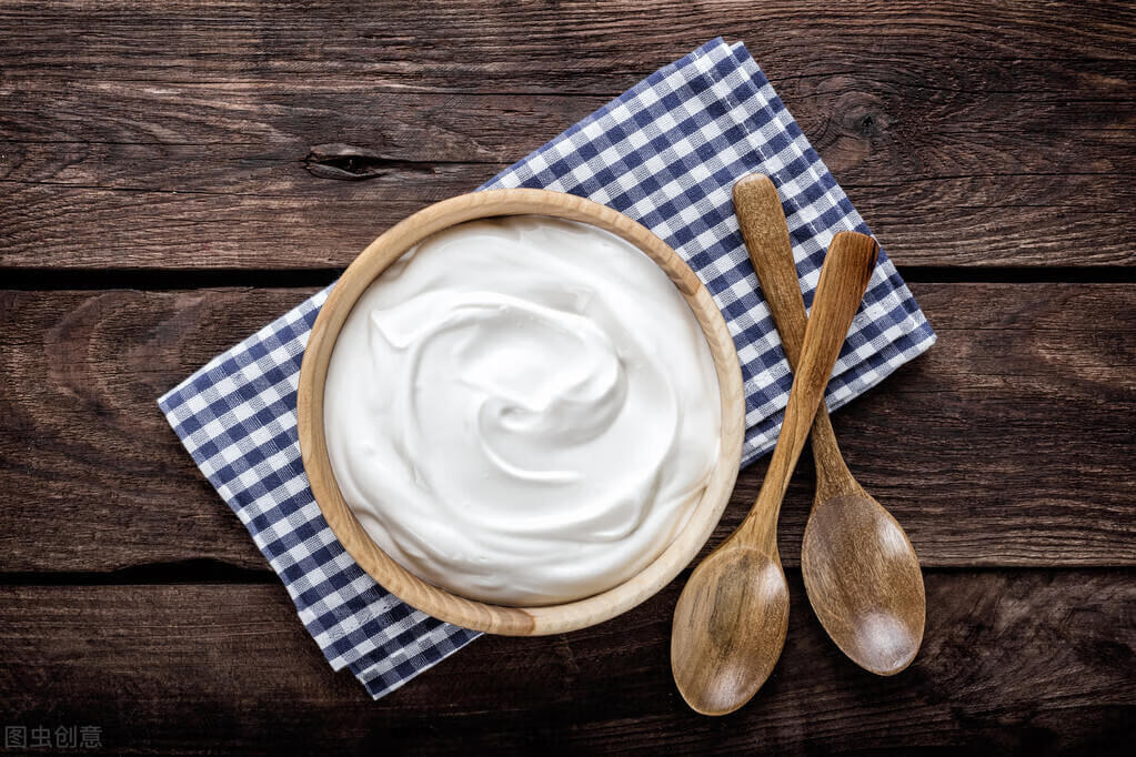 喝酸奶有助于减肥吗?(喝酸奶有助于减肥吗)