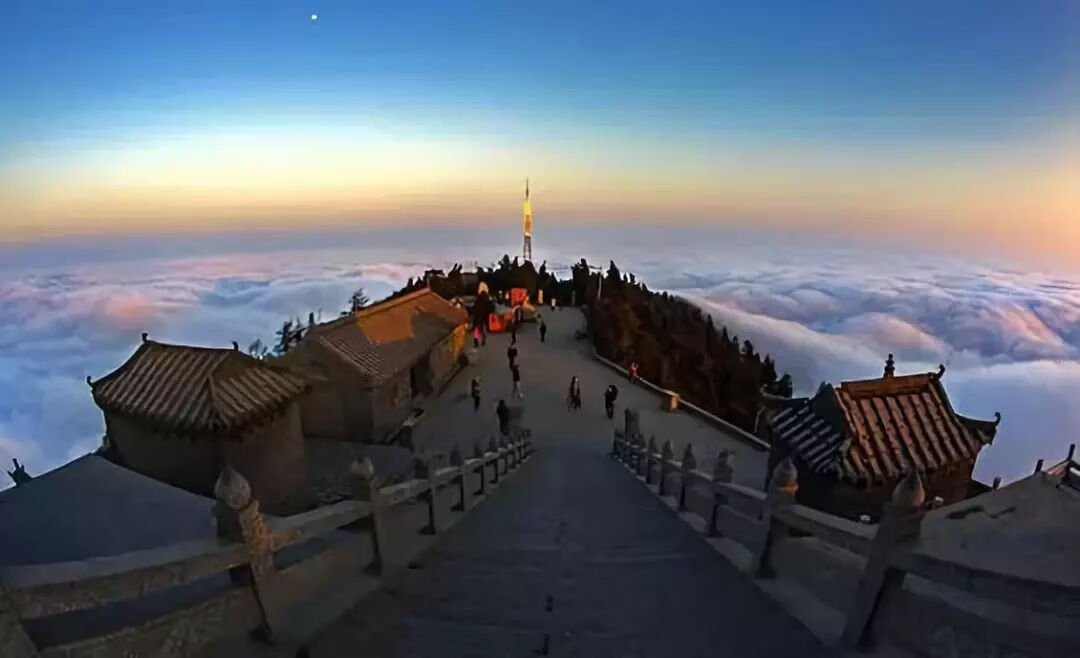 湖南衡山旅游景点天气图片