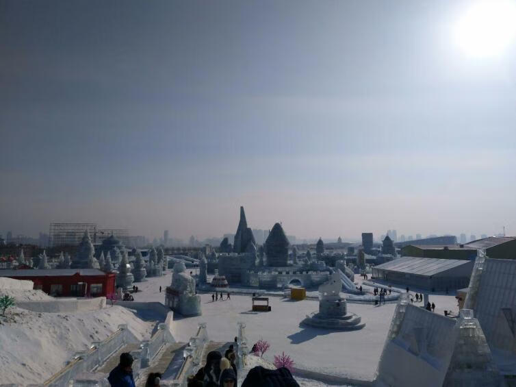 2月份适合去哪里旅游玩(适合2月份旅游的地方有哪些)