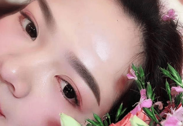 艾滋病怎么引起的主要(一般怎样才会得艾滋病)