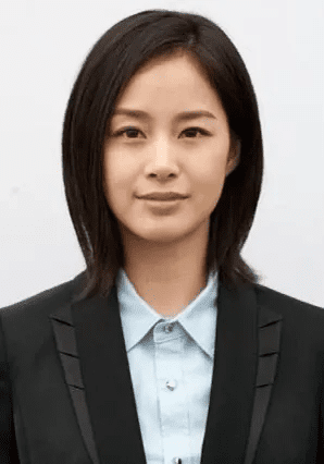 结婚证照片穿什么颜色(结婚证照片适合穿什么衣服)
