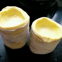 家庭做蛋挞的简单方法步骤(家庭做蛋挞的制作方法)