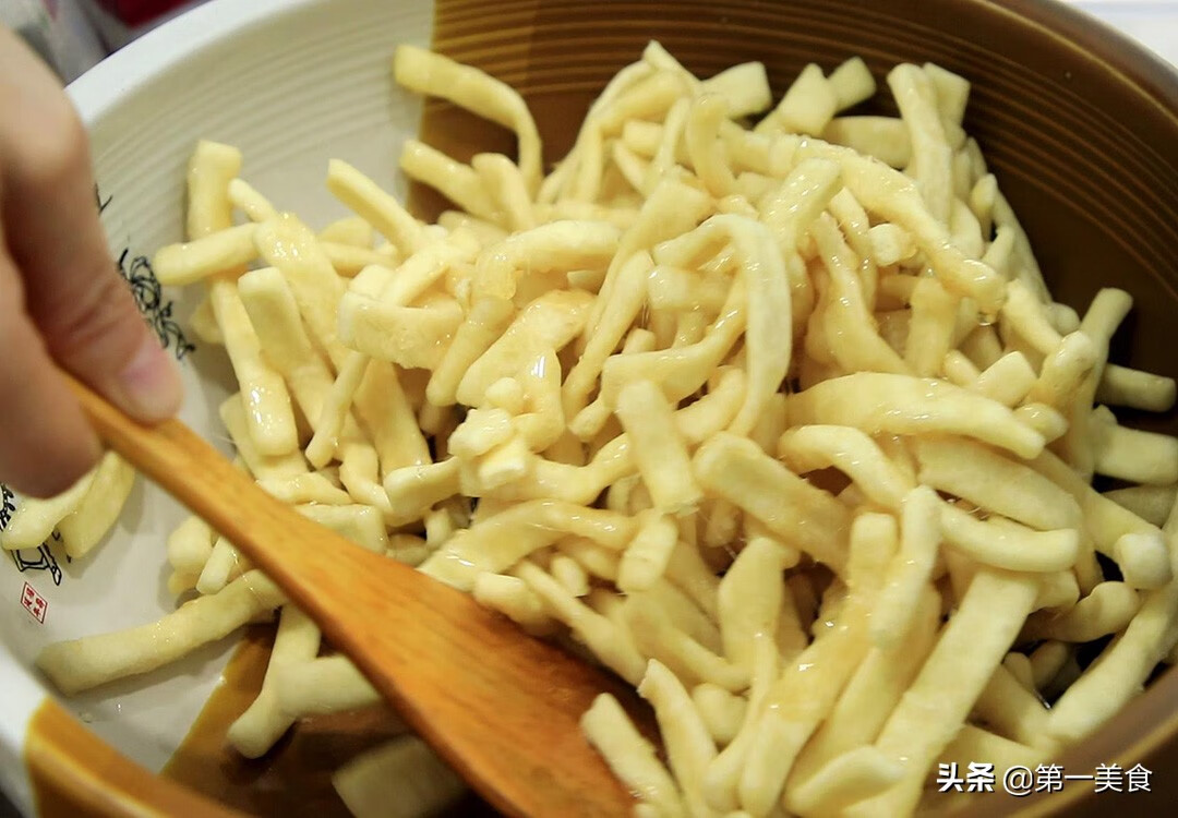 面粉的100种做法大全图片(普通面粉的做法大全)