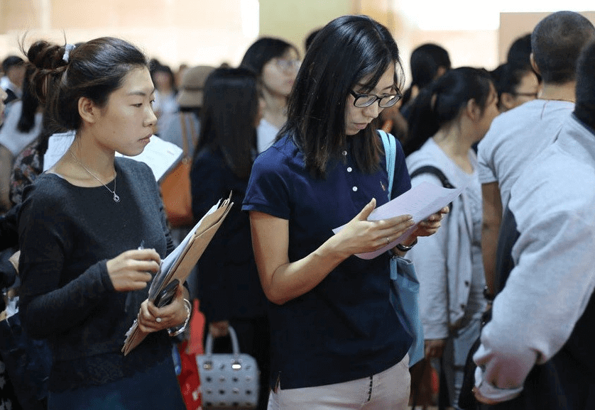 女生学什么专业好(女生适合学什么专业好)