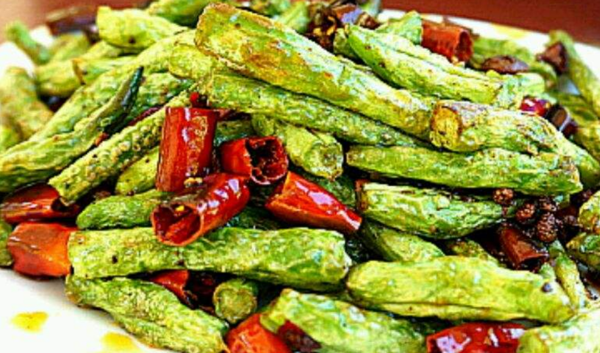 豇豆的做法大全窍门(炒豇豆的做法大全)