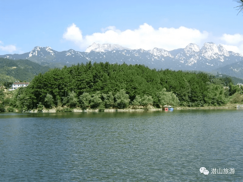 的封缸糯米酒,于五月的微风里,我们的惬意会从舌尖弥漫全身,陶然而醉