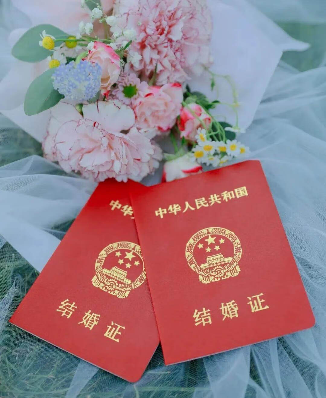 领结婚证文案(领结婚证需要带啥)