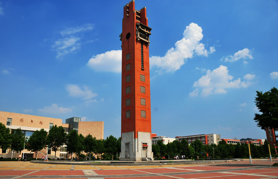 郑大软件学院在哪个校区(郑州大学软件技术学院)