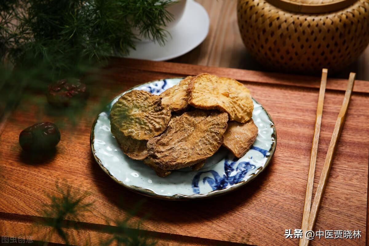 大腸經,具有補腎壯陽,填精補髓,養血潤燥,悅色延年的作用,名醫李時珍