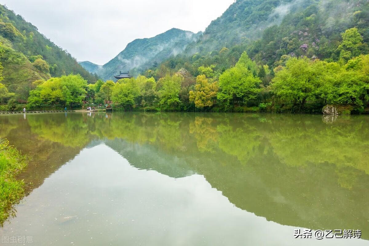 浮天水送无穷树的下一句是什么?(浮天水送无穷树)