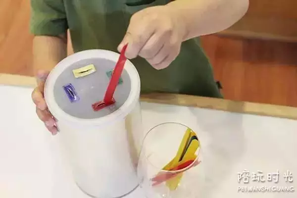 一岁两个月宝宝早教游戏(1岁两个月宝宝早教活动)