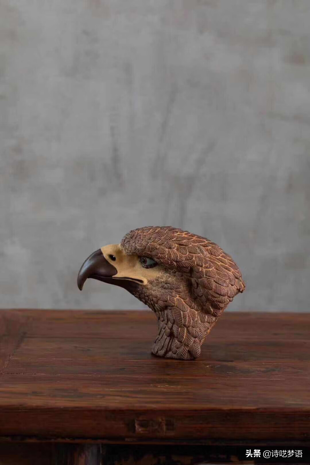 鹰雕像风水(石雕鹰图片大全)