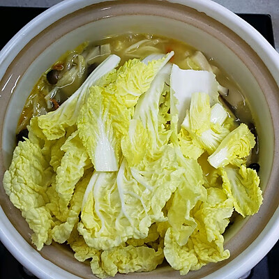 松茸炖花胶的做法(松茸炖花胶的家常做法窍门)
