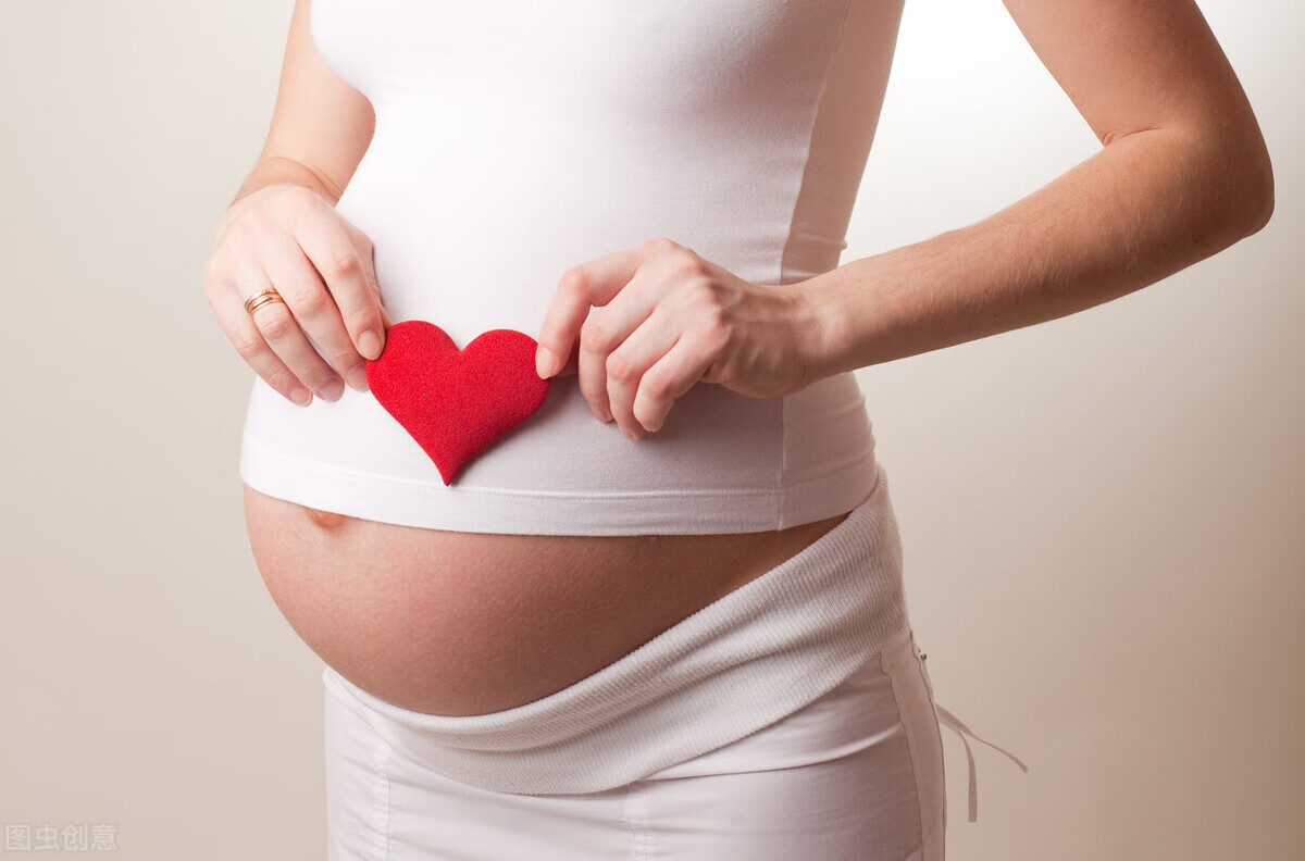 教您一招辨别怀没怀孕，怀孕10天最明显的征兆
