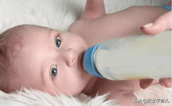 婴儿经常吐奶怎么办?(婴儿经常吐奶是什么原因)