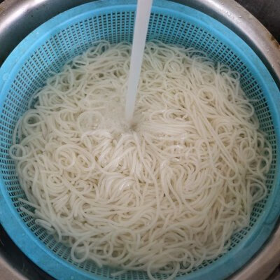 米粉怎么吃好(纯大米粉能做什么吃的)