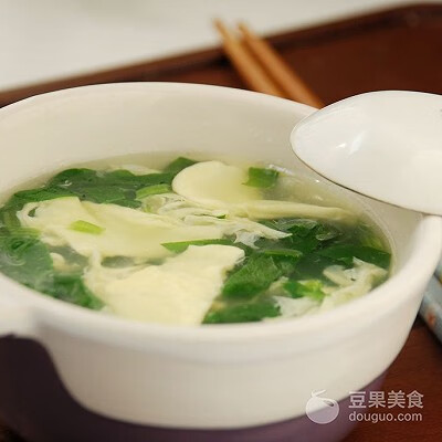 菠菜鸡蛋汤的家常做法(菠菜鸡蛋汤的禁忌)