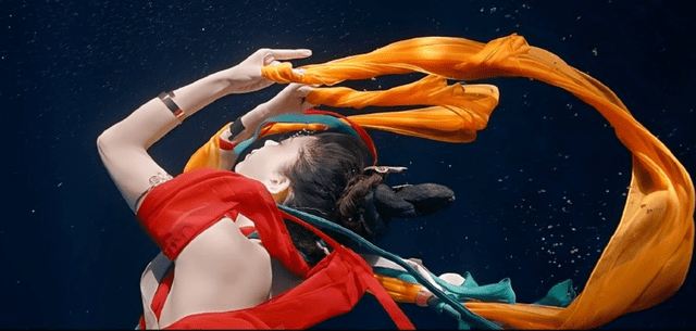 中国风水下舞蹈《卷珠帘》(卷珠帘中国好舞蹈)