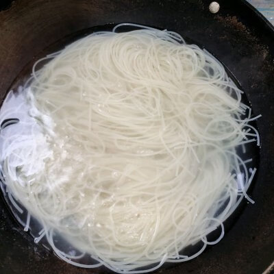 米粉怎么吃好(纯大米粉能做什么吃的)
