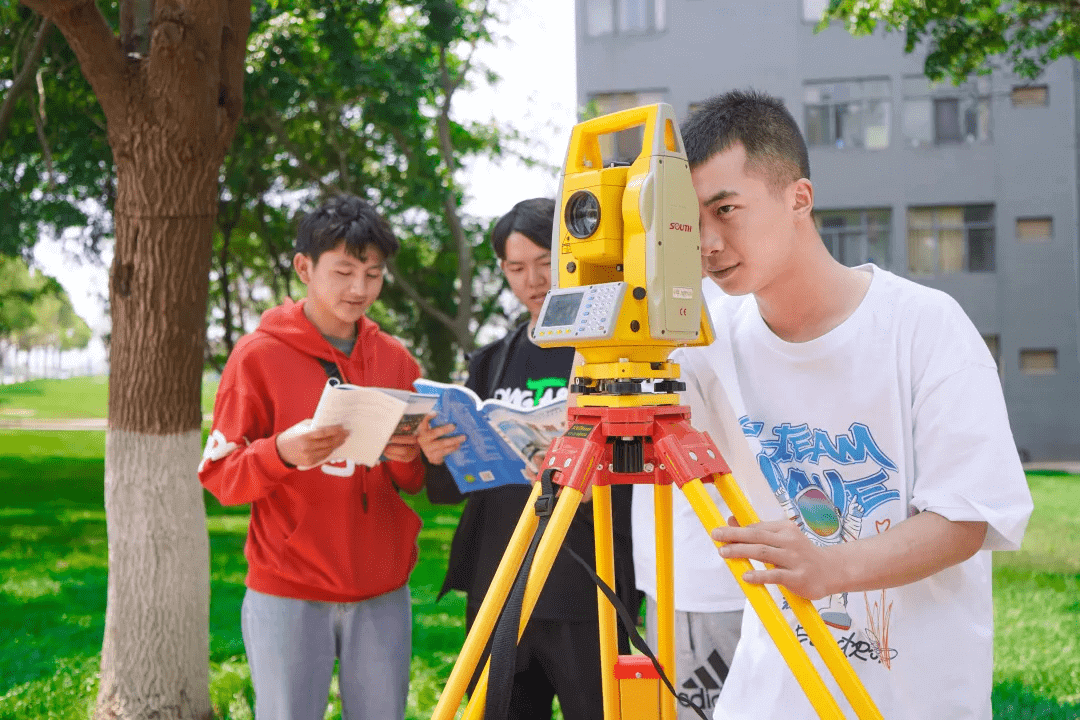 云南工商学院怎么样?(云南工商学院位置怎么样)