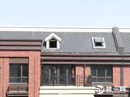 房顶做老虎窗的风水意义别墅屋顶老虎窗放什么位置好