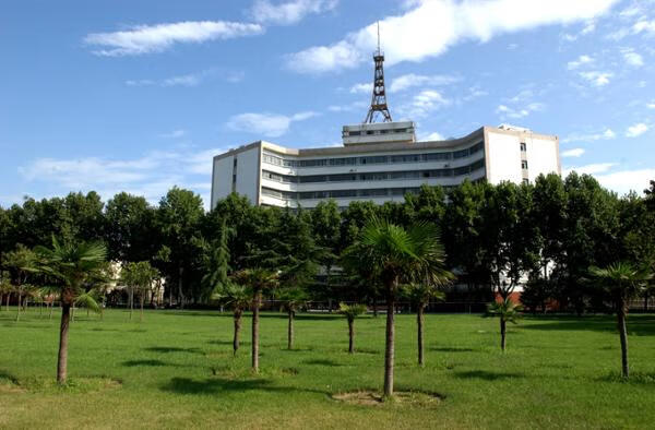 郑大软件学院在哪个校区(郑州大学软件技术学院)