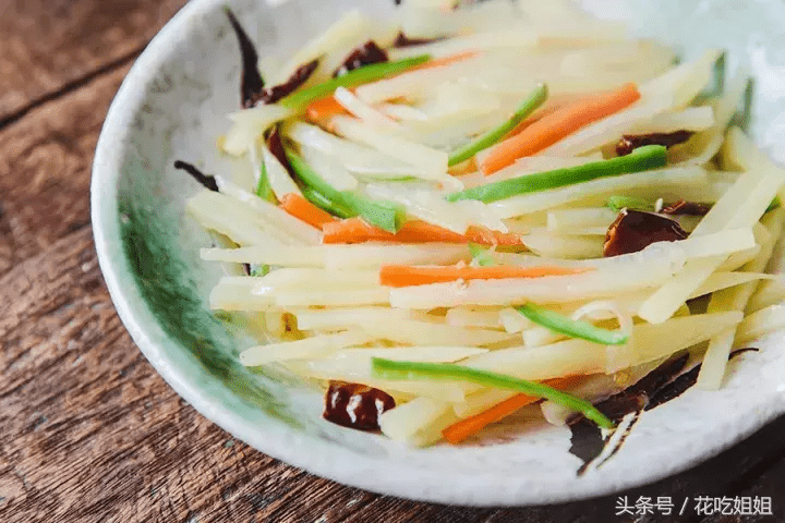 酸辣土豆丝是哪里的菜(酸辣土豆丝的介绍)