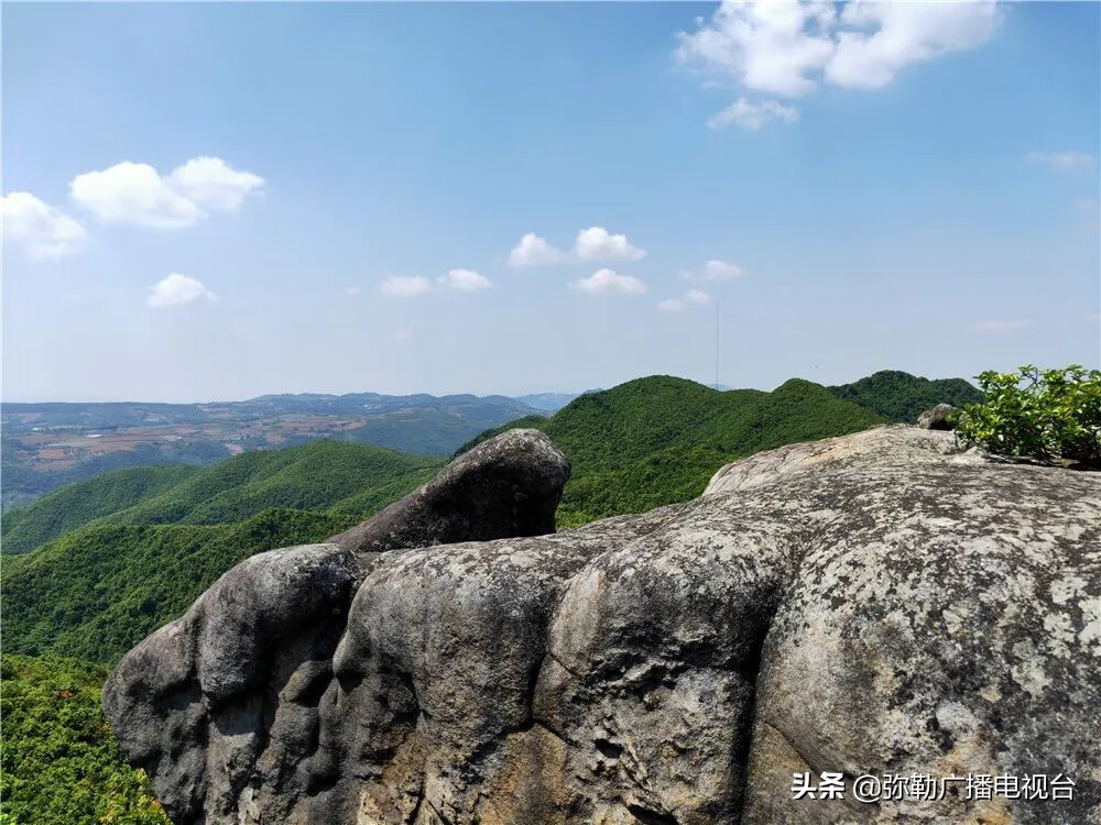 二峨山景区图片