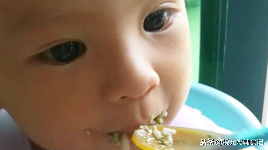 八个月宝宝辅食能吃什么(八个多月宝宝的辅食食谱)