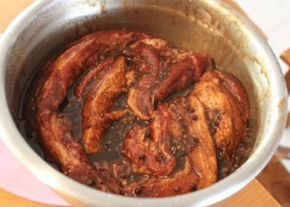 腊肉怎么腌制颜色好看(自家腌制腊肉的做法步骤图)
