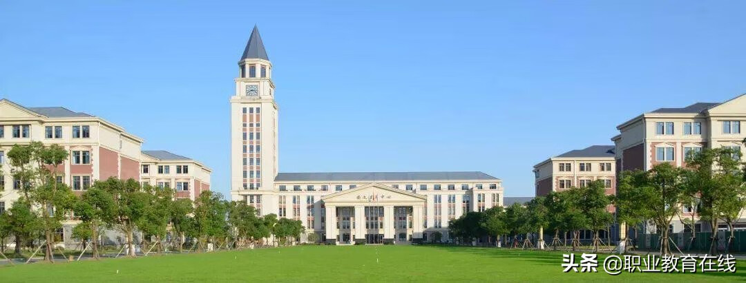 上海的大学有哪些大学(上海全部大学排名)