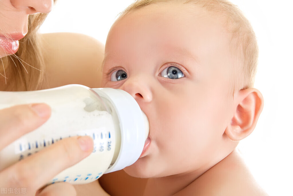 婴儿不吃奶瓶的原因(婴儿不喝奶瓶有什么好办法)