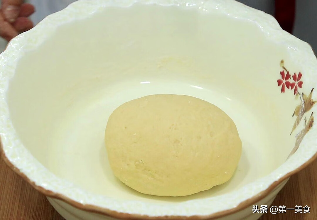 面粉的100种做法大全图片(普通面粉的做法大全)