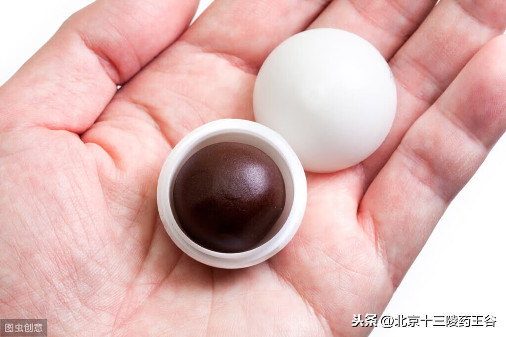 逍遥丸和逍遥颗粒哪个好(逍遥颗粒与逍遥丸有什么不同)
