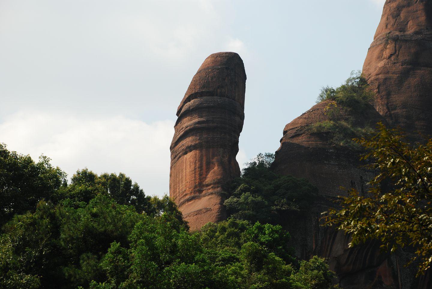 仁化胡氏家族风水宝地在哪里(兴宁罗家风水)