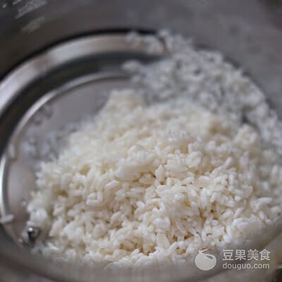 鲍鱼粥的家常做法(婴儿鲍鱼粥的做法)