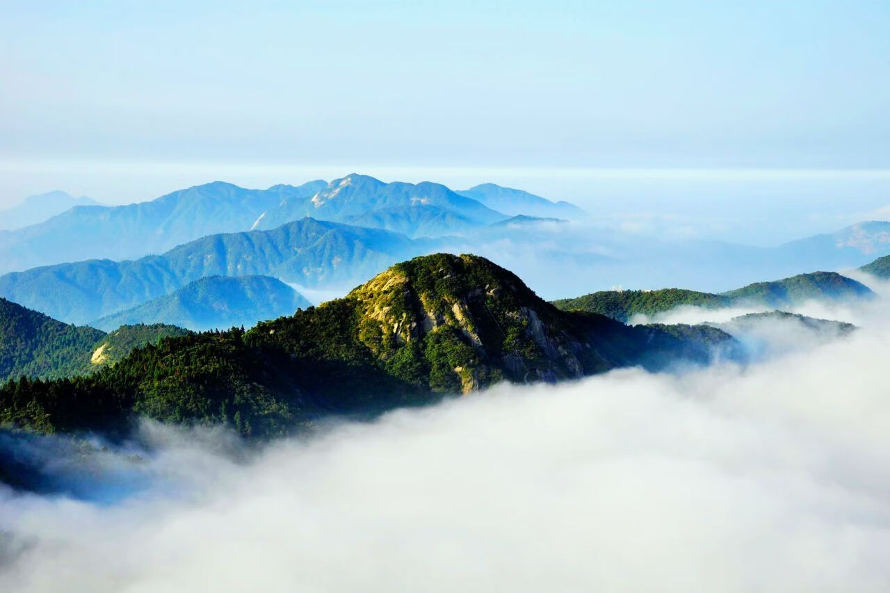 南岳衡山主峰图片