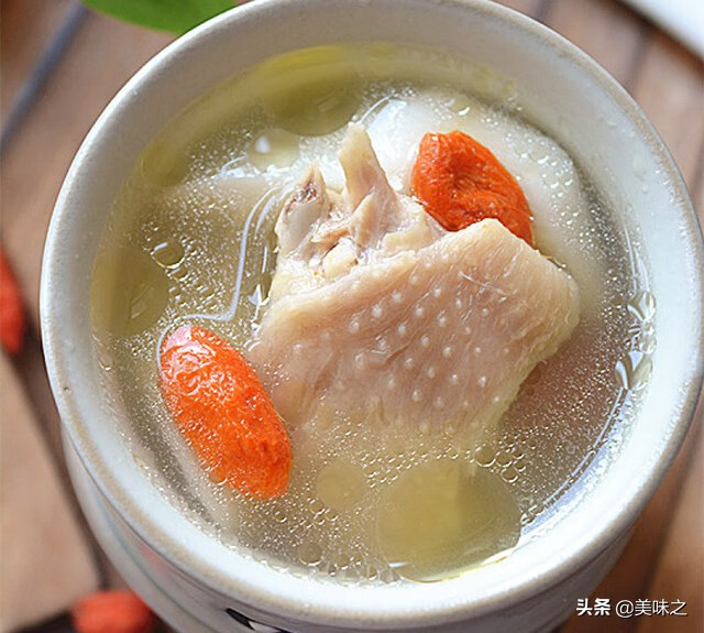 鸡汤(鸡汤的功效与作用)