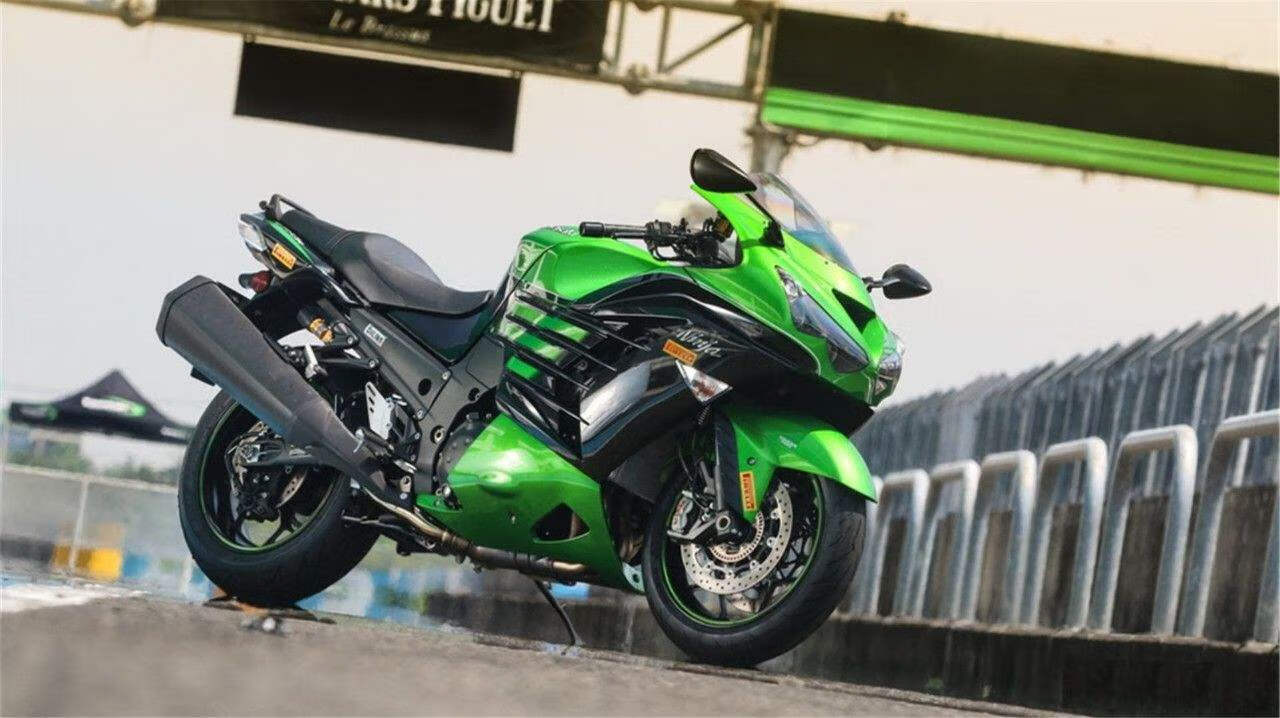 极速摩托车(极限摩托4)