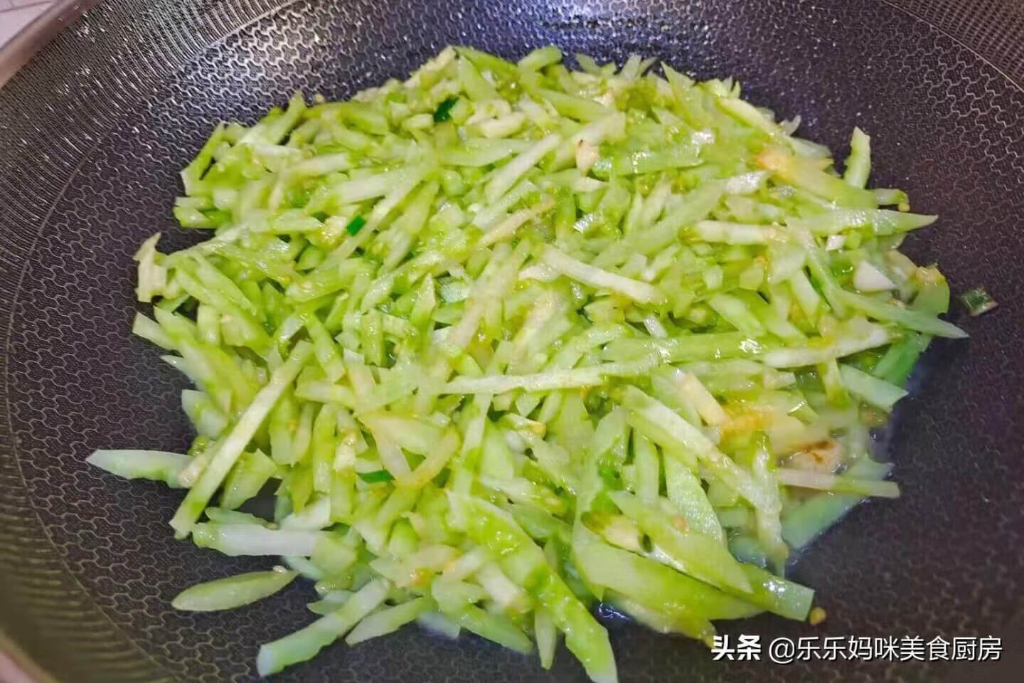 青西红柿能吃吗怎么吃(青西红柿能生吃吗)